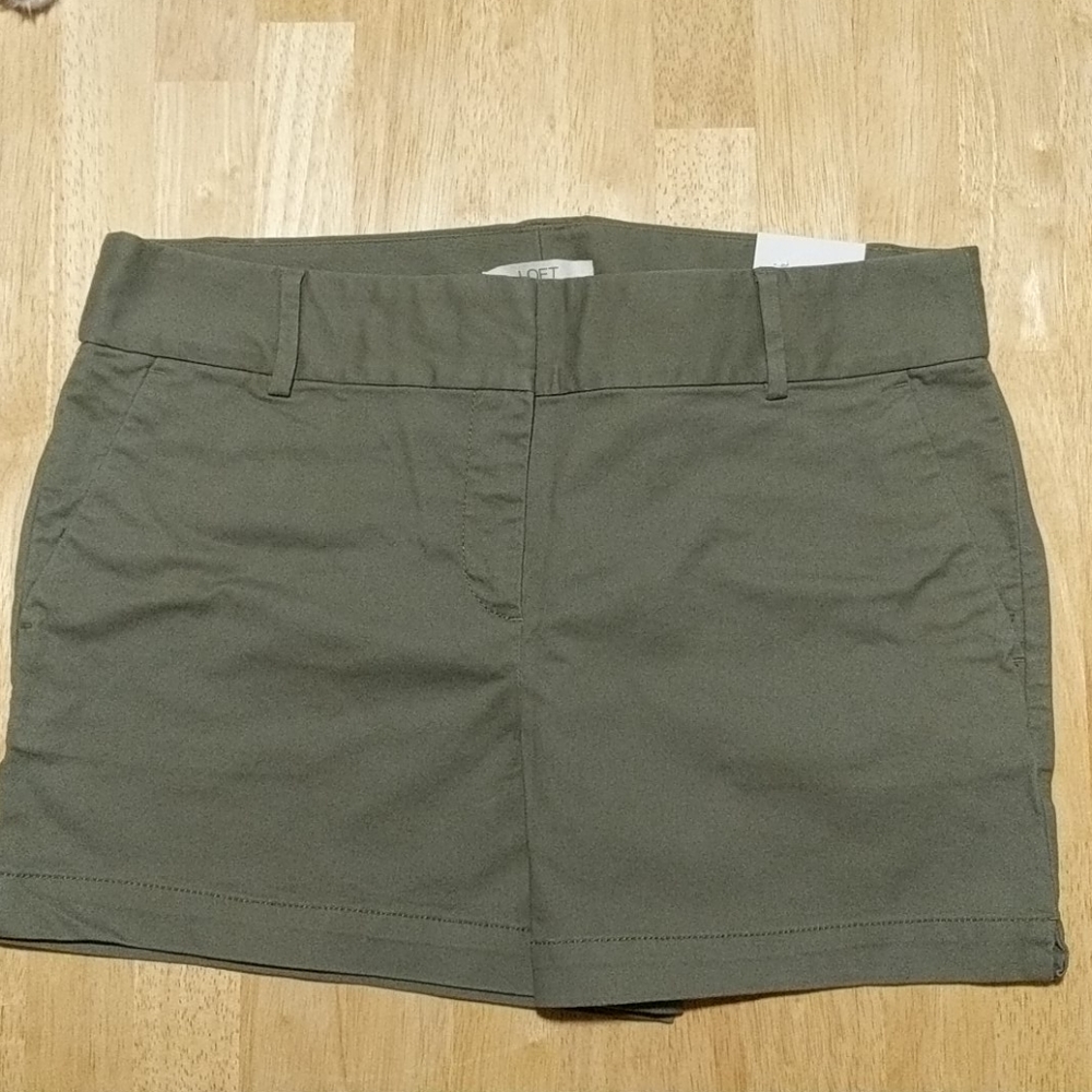 Riveria Shorts with 4" Inseam - Deep Lichen Green